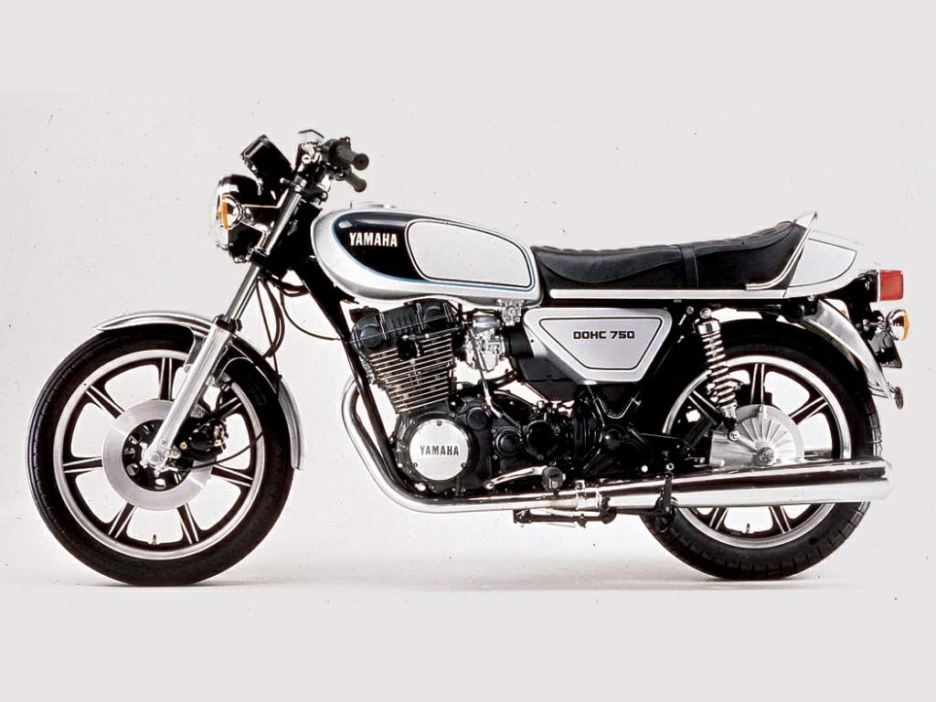 Yamaha
                XS750